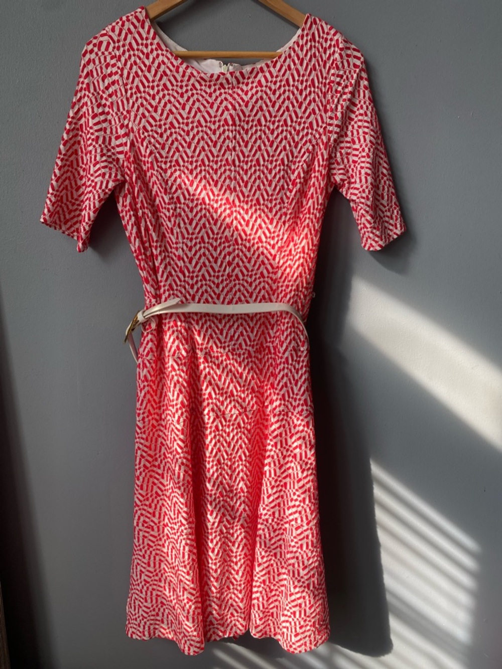 Red & White Geometric Print Short Sleeve Dress